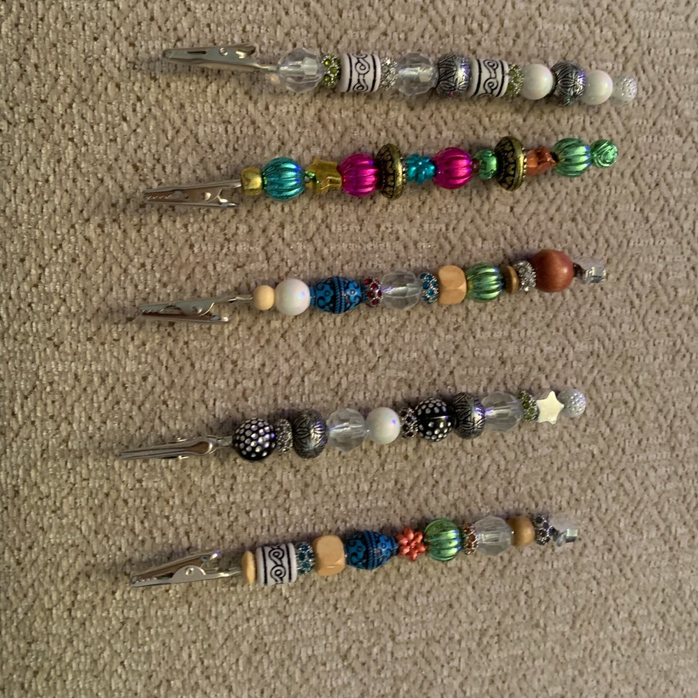 Multipurpose clips to stay safe and healthy